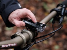 Cateye AMPP Front Bike Light 200 Lumen