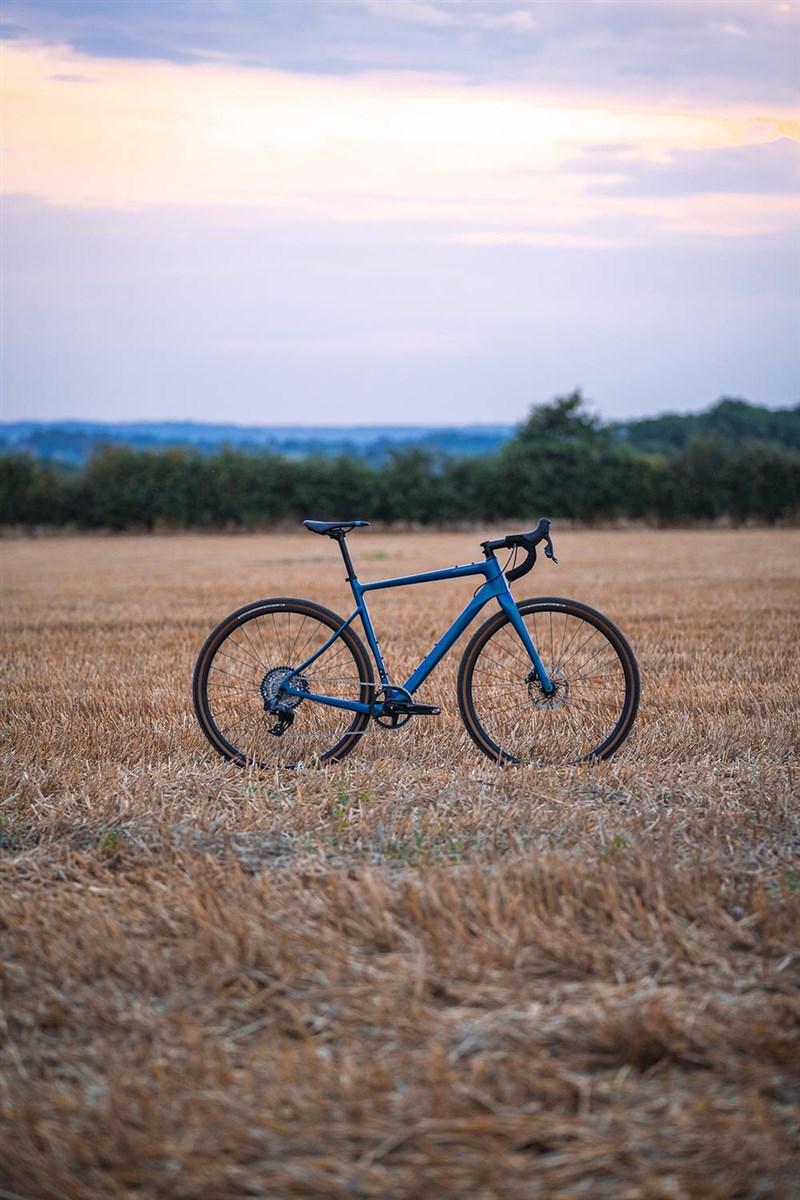 Boardman ADV 9.4 2024 Gravel Bike