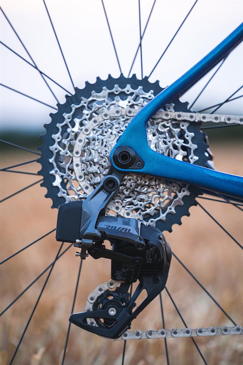 Boardman ADV 9.4 2024 Gravel Bike