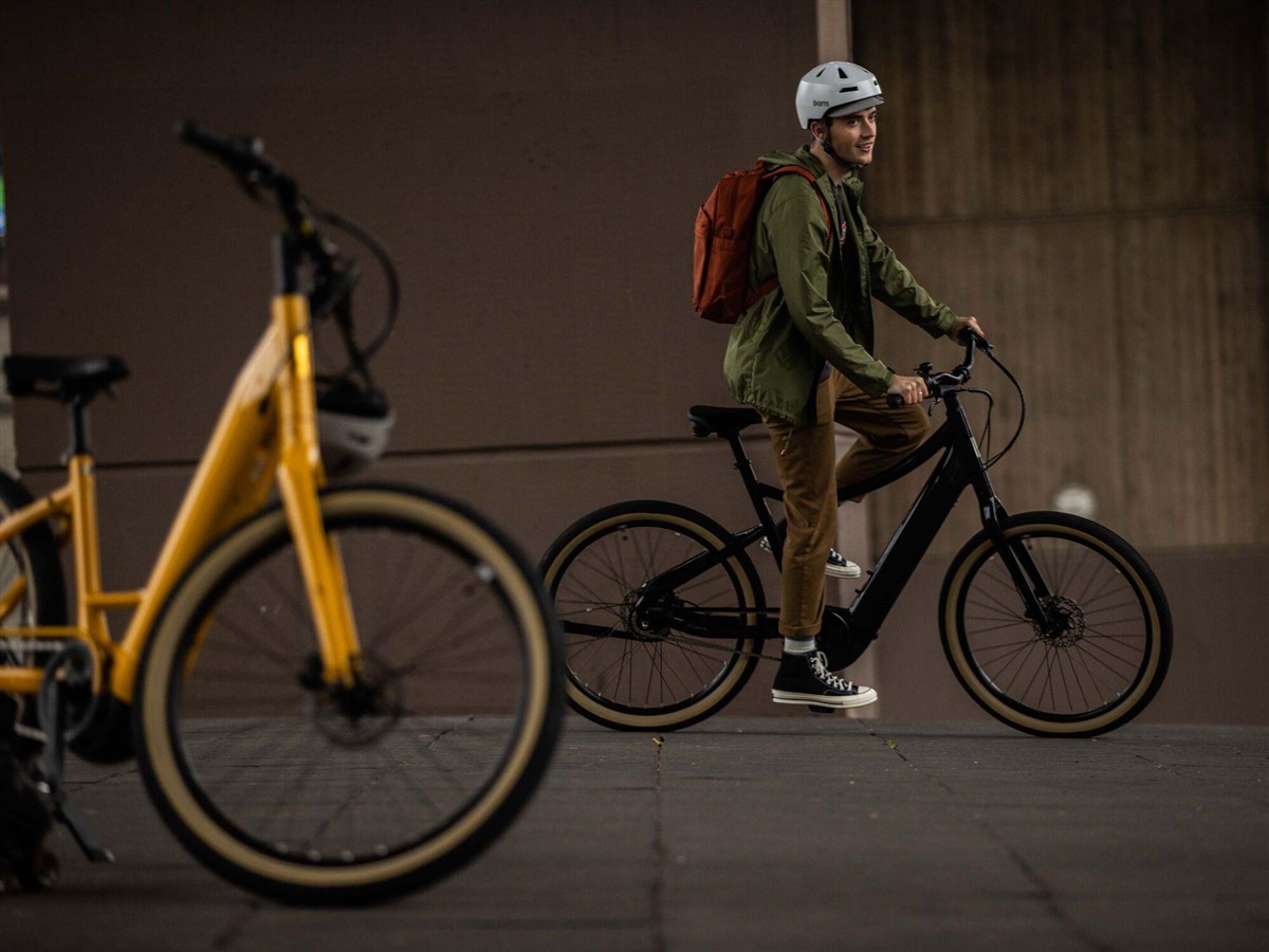 Momentum Vida E+ 2024 Electric Hybrid Bike