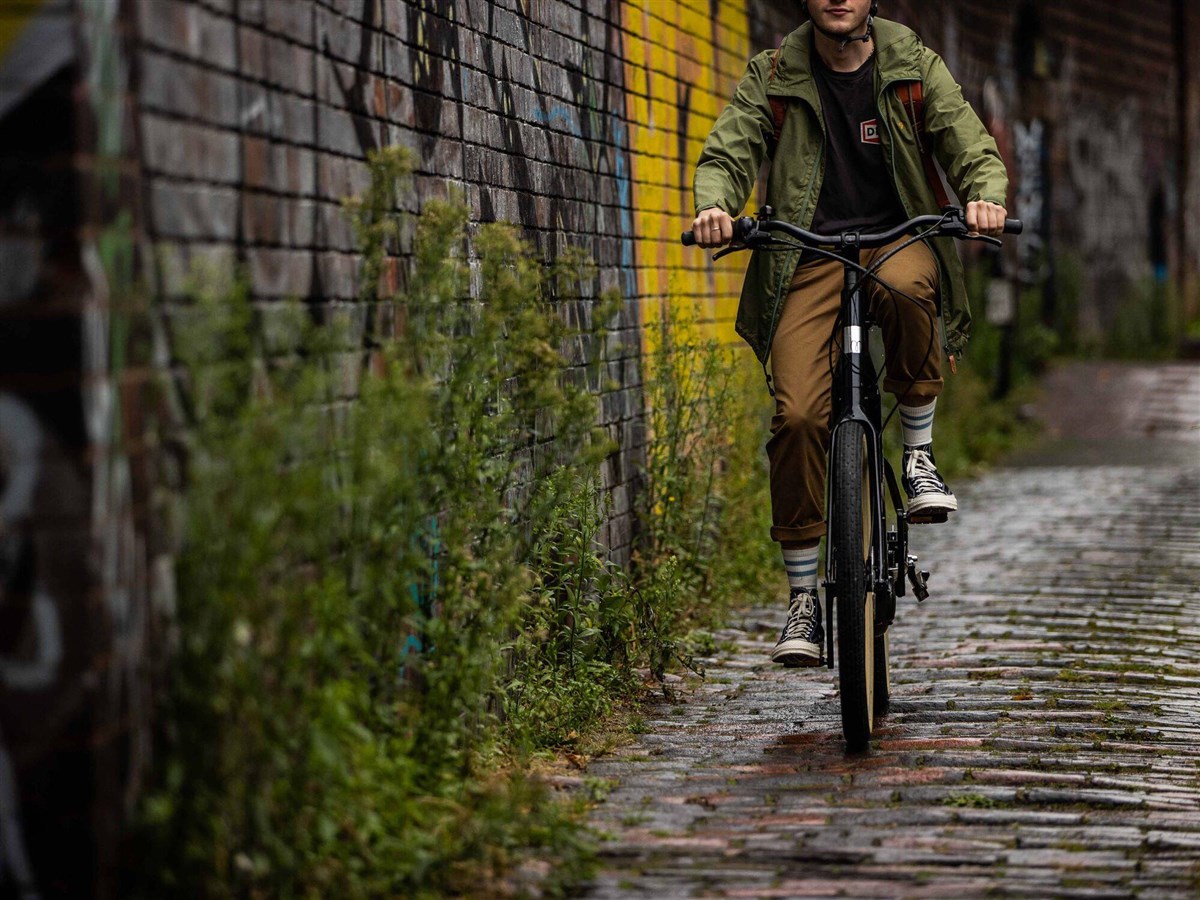 Momentum Vida E+ 2024 Electric Hybrid Bike