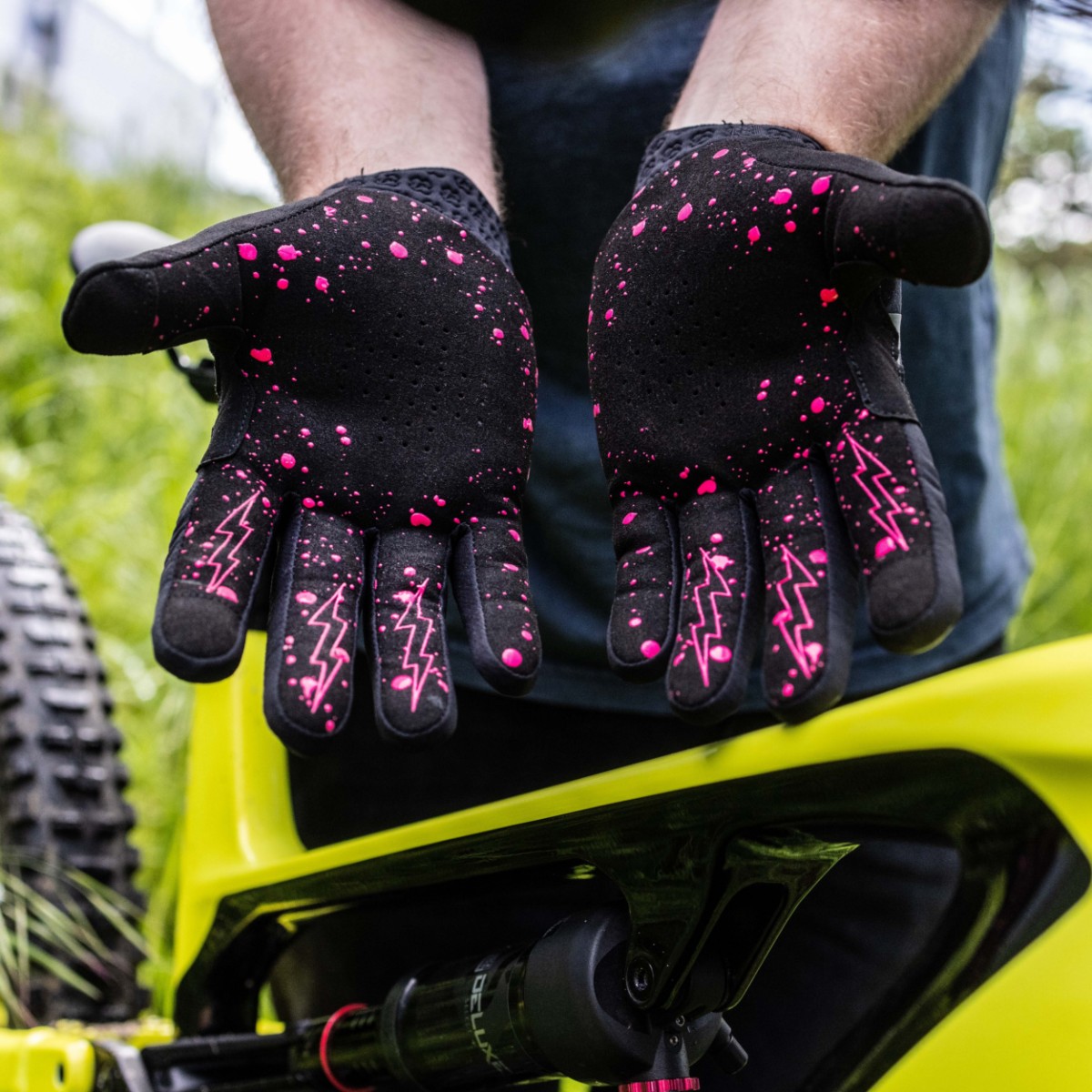 Muc-Off D30 Long Finger Gloves