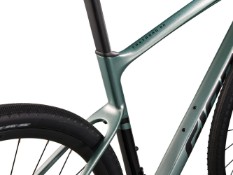 Giant FastRoad AR Advanced 2 2023 Road Bike