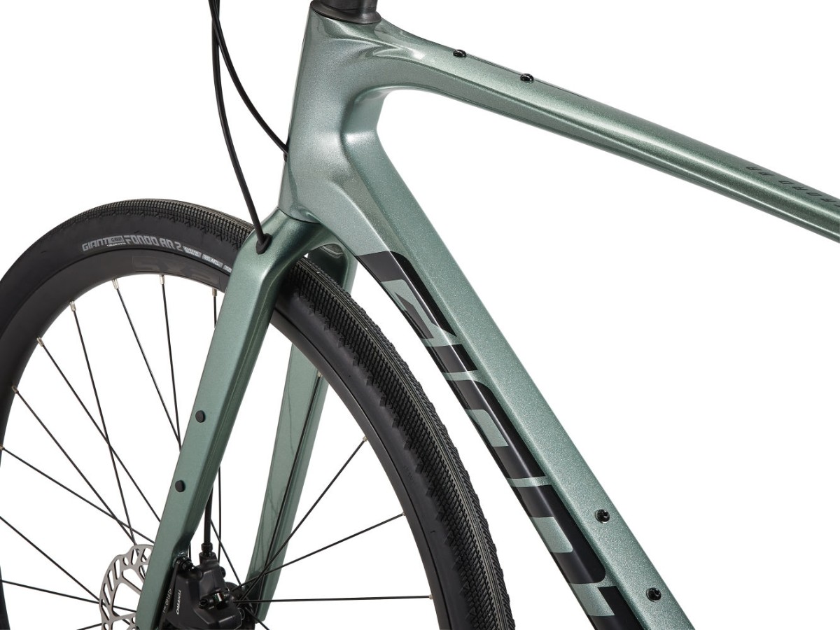 Giant FastRoad AR Advanced 2 2023 Road Bike