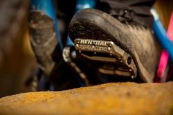 Renthal Revo-F Flat Pedals
