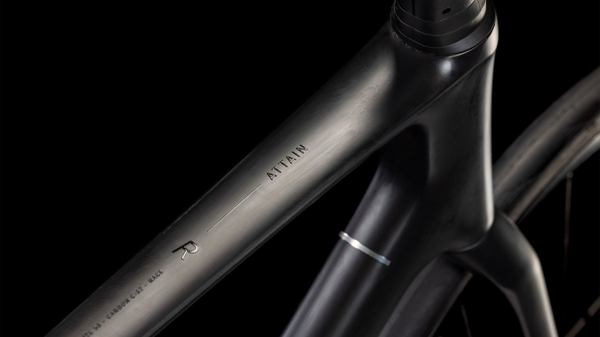 Cube Attain C:62 Race 2025 Road Bike