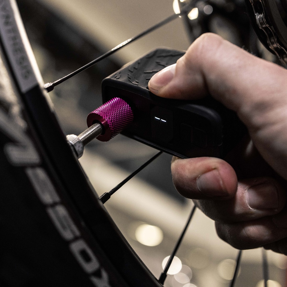 Muc-Off AirMach Electric Mini Pro Inflator