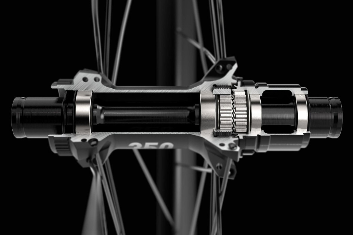 DT Swiss 350 Classic Front Disc Centre-Lock Wheel Hub