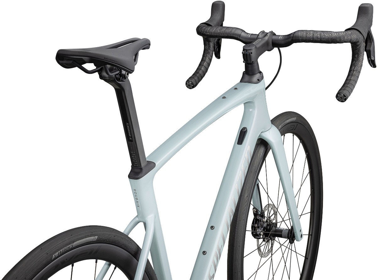 Specialized Roubaix SL8 Expert 2025 Road Bike