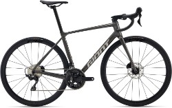 Giant TCR Advanced 2 2026 Road Bike Image of Giant TCR Advanced 2 2026 Road Bike